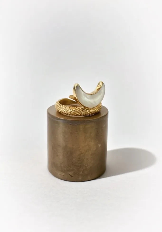 Priestess Ring