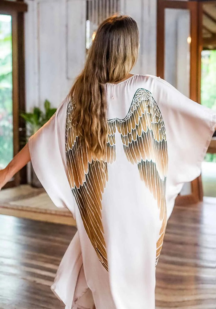 Champagne with Caramel Wings