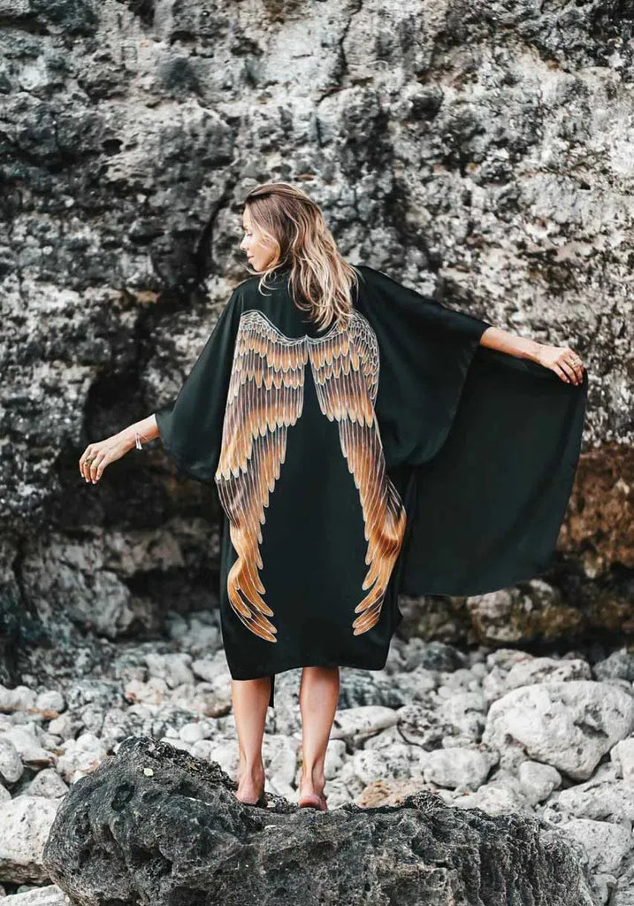 Silk - Black with Caramel Wings