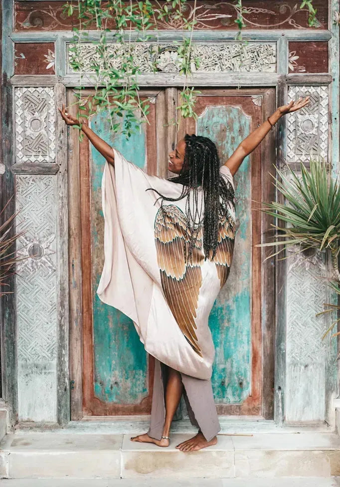 The Classic Angel Wing Kimono Silk - Champagne 105cm