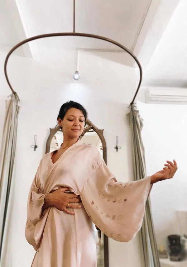 Atoms Of The Universe Kimono Luxe - Silk - Champagne Rainbow 115cm
